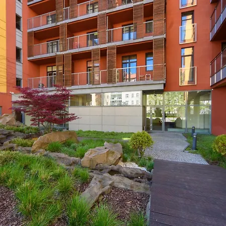 Elegancki Apartament Od Dziedzinca, 60M2, Parking, Rynek 700 M