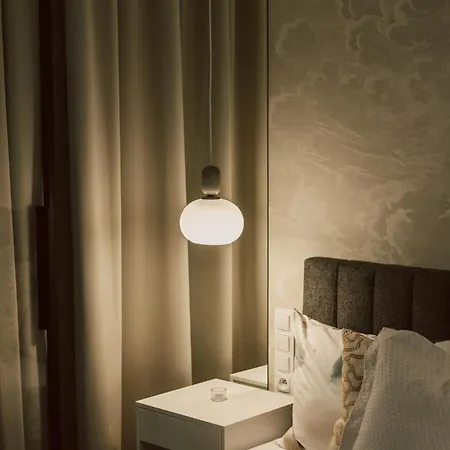 Elegancki Apartament Od Dziedzinca, 60M2, Parking, Rynek 700 M