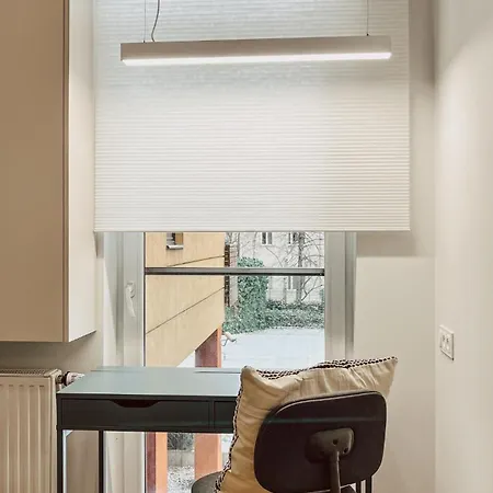 Elegancki Apartament Od Dziedzinca, 60M2, Parking, Rynek 700 M Wrocław