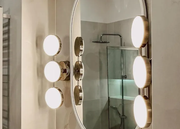 דירה Elegancki Od Dziedzinca, 60m2, Parking, Rynek 700 M