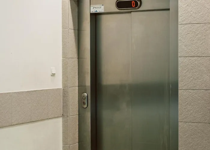 דירה Elegancki Od Dziedzinca, 60m2, Parking, Rynek 700 M