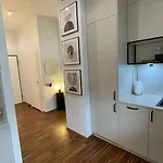 Apartment Elegancki Od Dziedzinca, 60m2, Parking, Rynek 700 M