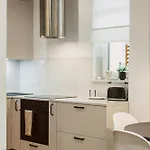 Apartment Elegancki Od Dziedzinca, 60m2, Parking, Rynek 700 M Wroclaw